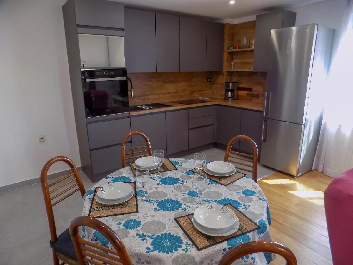 Oriella Apartmans And Room Novigrad Istria 0*,