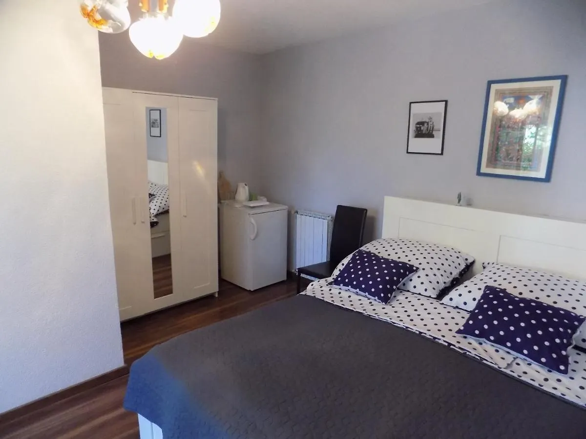 Oriella Apartmans And Room Novigrad Istria 0*,  Croácia