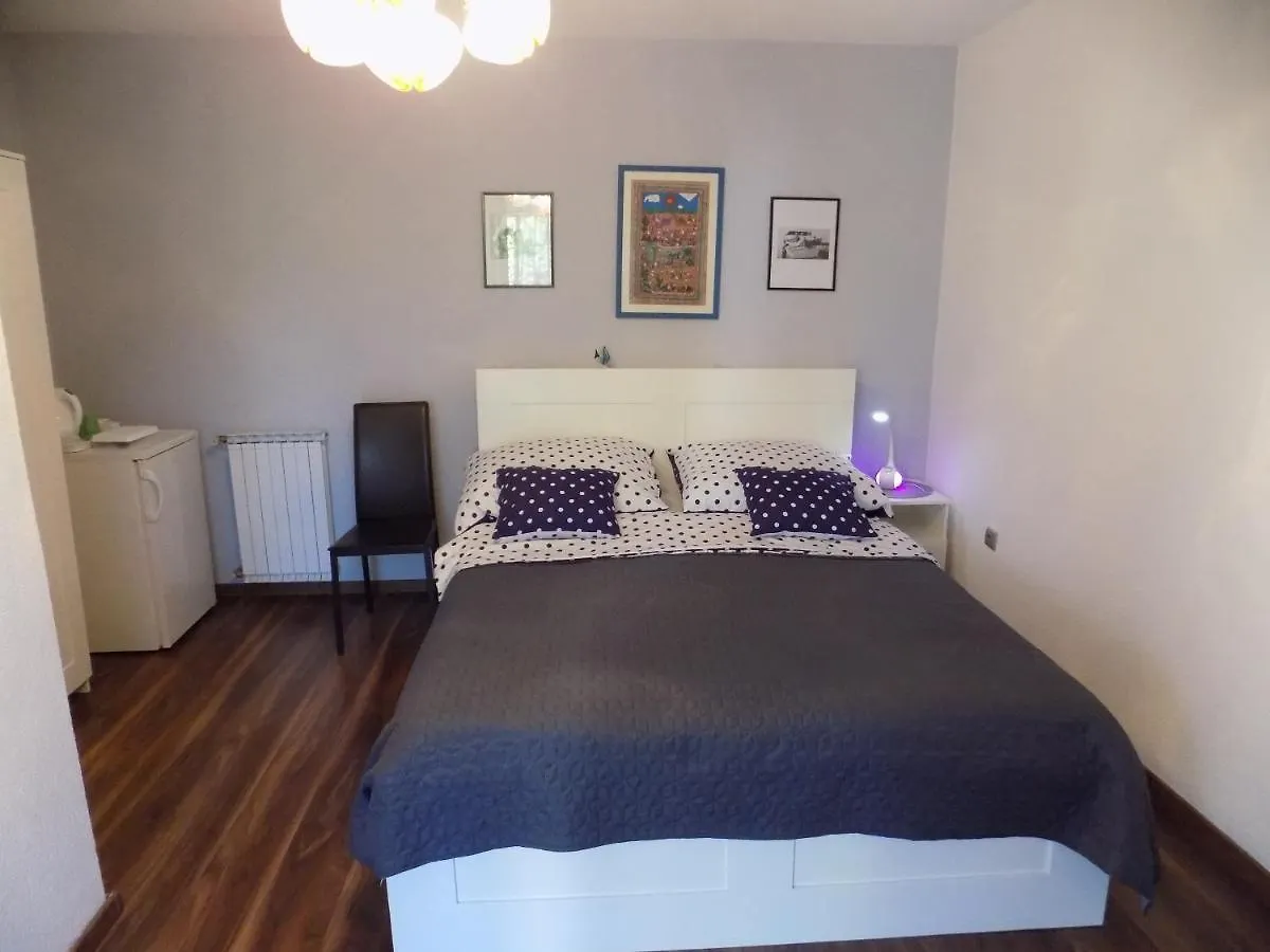 Oriella Apartmans And Room Novigrad Istria Apartamento