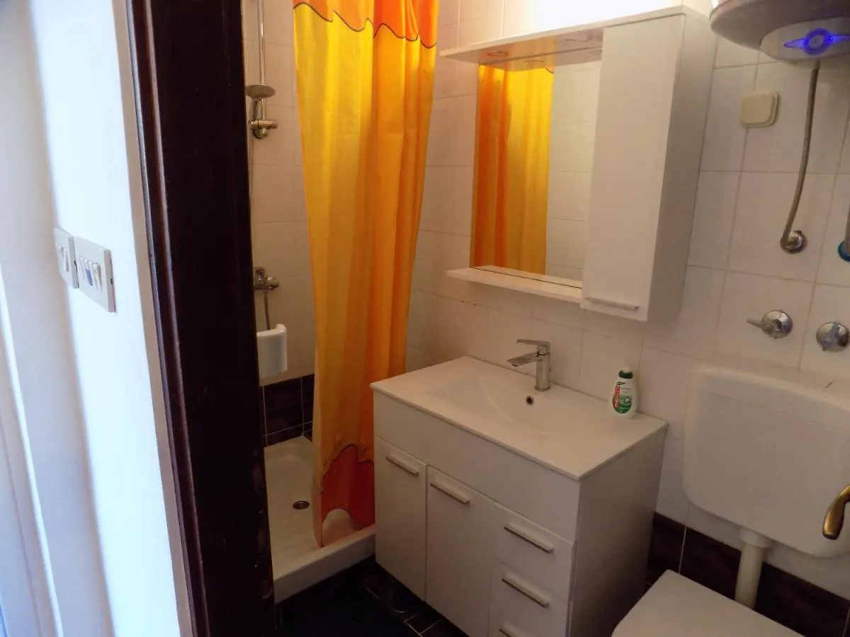 Oriella Apartmans And Room Novigrad Istria 0*,  Croácia